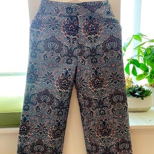 Patterned textured high waist trousers